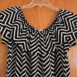 Roz & Ali black and white blouse